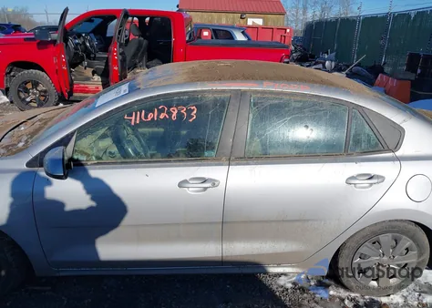 2020 Kia Rio Lx из США, поврежденный, VIN 3KPA24AD9LE311302